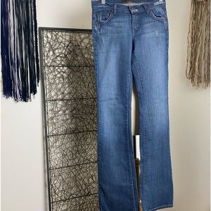Offer    James Cured by Seun medium wash distressed Claire’s blue jeans size 26